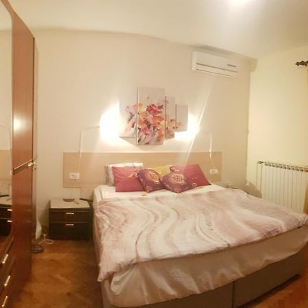 Aneli Rooms & Apartament 罗维尼 客房 照片