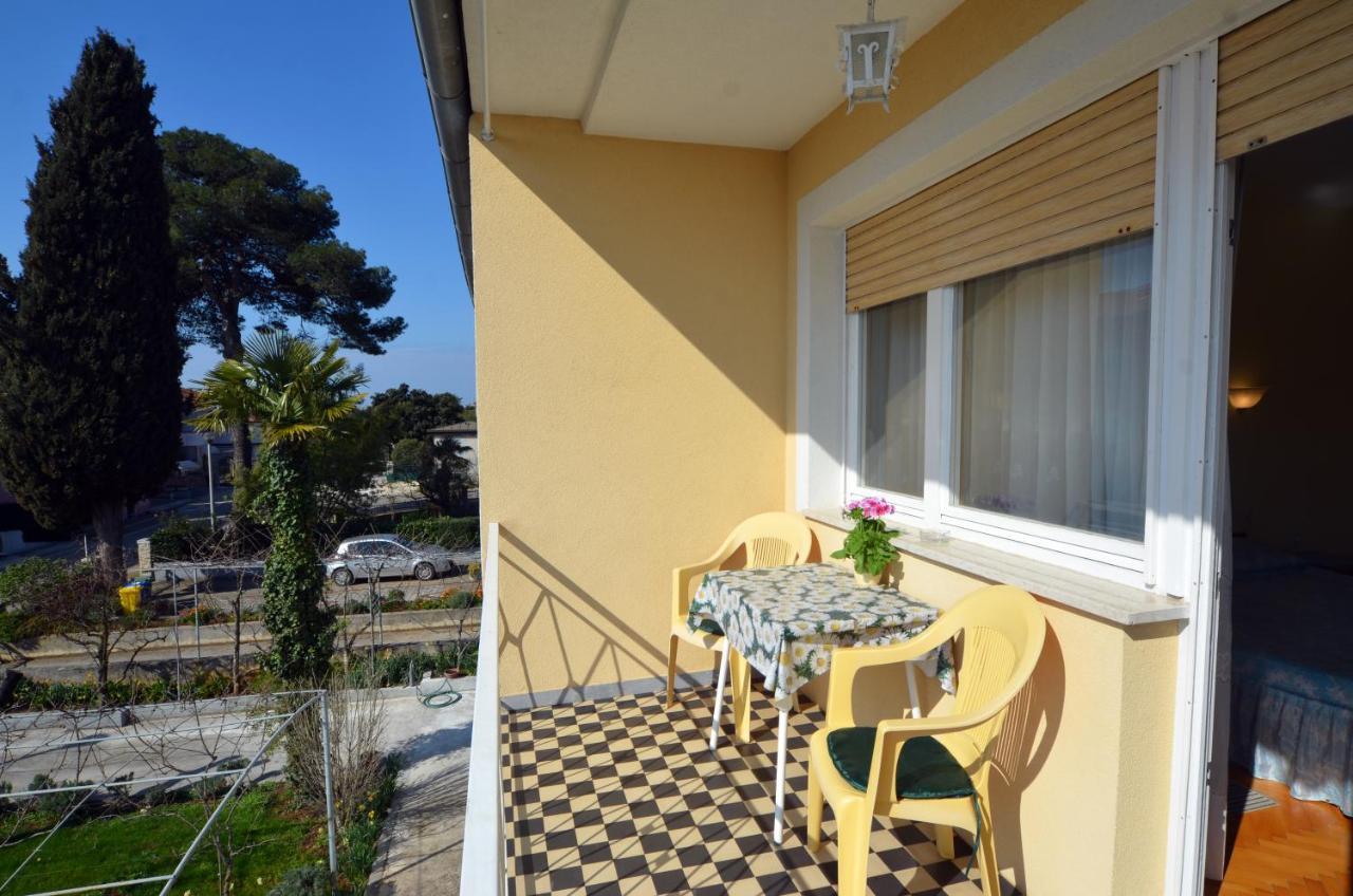 Aneli Rooms & Apartament 罗维尼 外观 照片