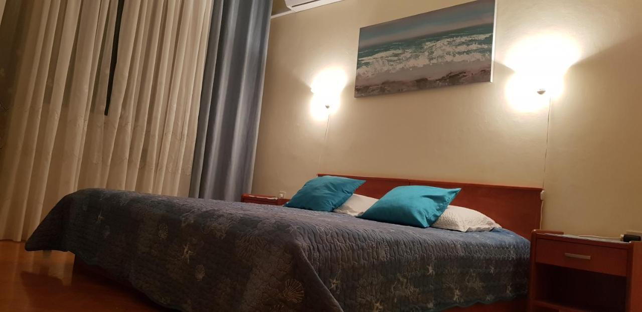 Aneli Rooms & Apartament 罗维尼 外观 照片