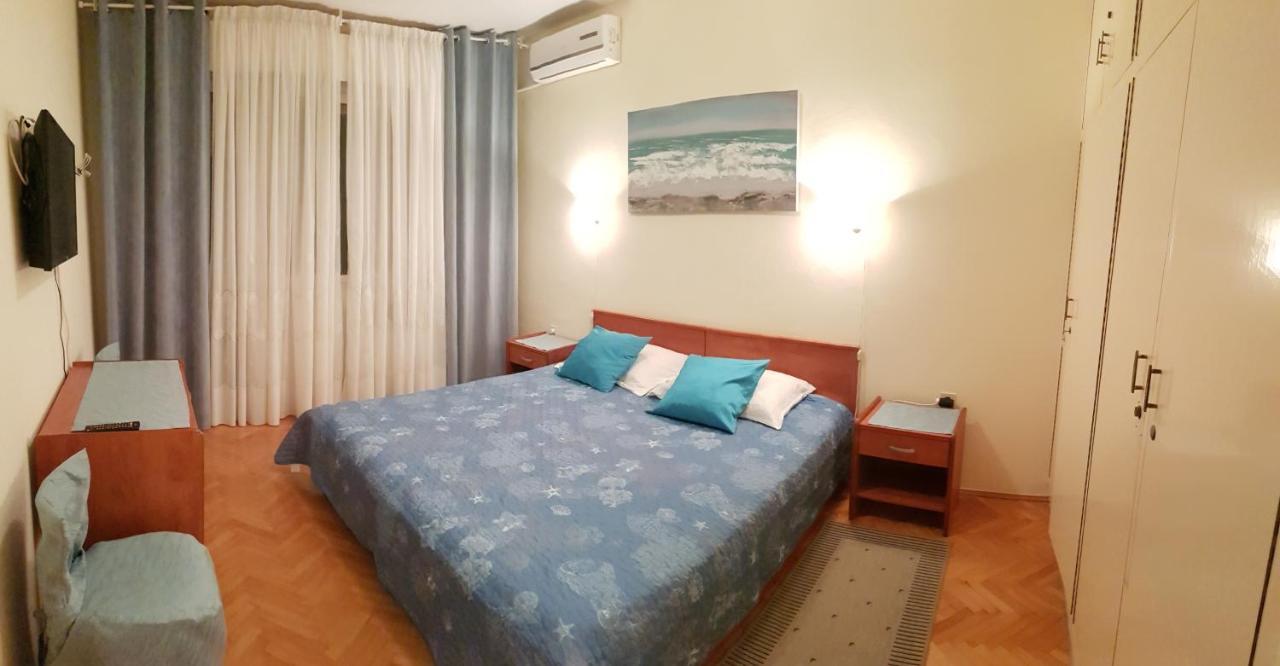 Aneli Rooms & Apartament 罗维尼 外观 照片