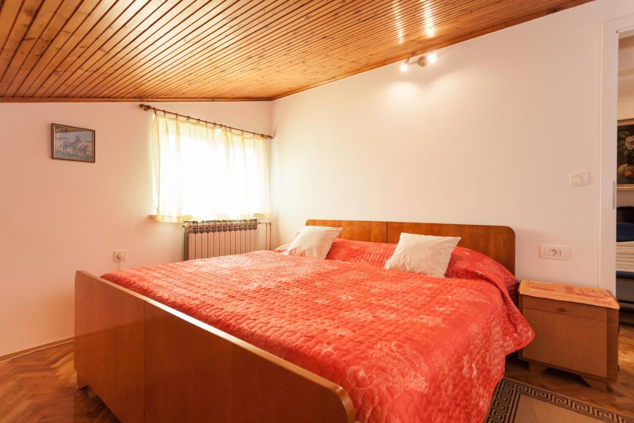 Aneli Rooms & Apartament 罗维尼 外观 照片