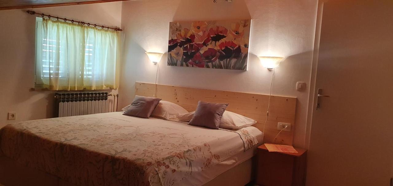 Aneli Rooms & Apartament 罗维尼 外观 照片